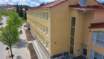 Perusteellisesti saneerattu koulu Koulutuskeskus Salpaukselle